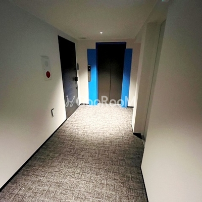 
									オルムコート四谷 内廊下