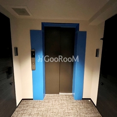 
									オルムコート四谷 EV