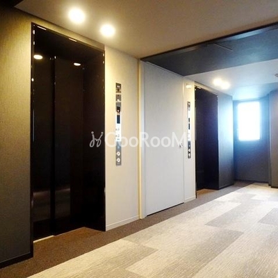 
									パークアクシス大塚ステーションゲートタワー  内廊下