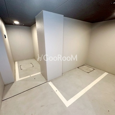 
									グランパセオ押上　バイク置場