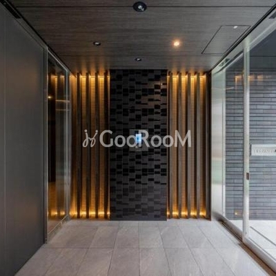 
									アーバンコア旗の台 入口