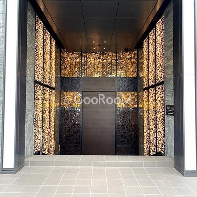 
									パークアクシスプレミア表参道 エントランス2