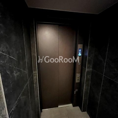 
									ブランシエスタ東陽町  内廊下