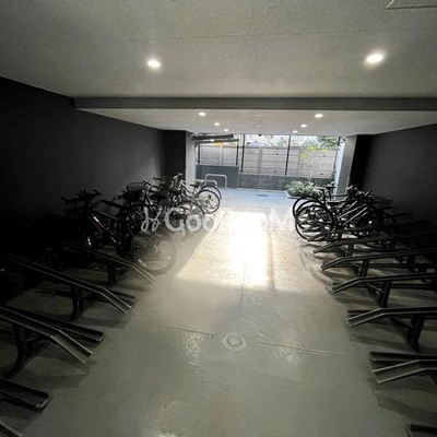 
									ブランシエスタ東陽町  駐輪場3