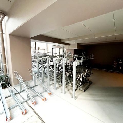 
									クレストコート町屋 外観・共用部写真12