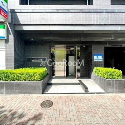 
									レジディア月島Ⅲ 入口