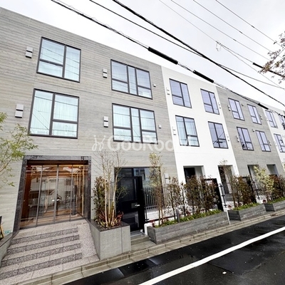 
									スタンズ柿の木坂 外観写真