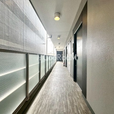 
									グランパセオ菊川　廊下