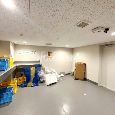 
									ロイジェントパークス西馬込 ごみ置き場