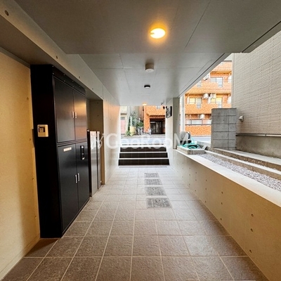 
									ココフラット赤堤 廊下