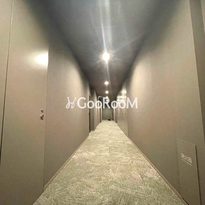 
									コンフォリア芝浦MOKU 廊下