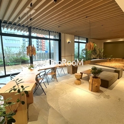 
									コンフォリア芝浦MOKU 共用部6