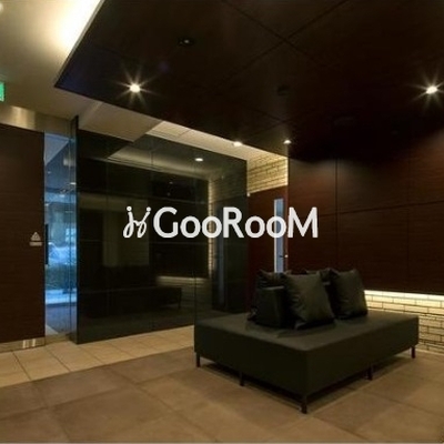 
									ピークス神田 ロビー