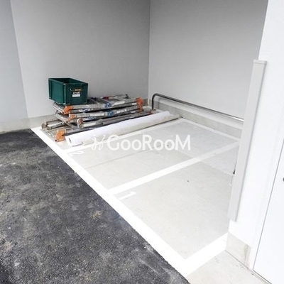 
									オーキッドレジデンス渋谷富ヶ谷 バイク置場