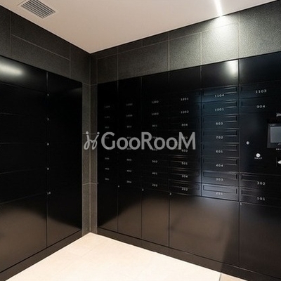 
									コンフォリア・リヴ東池袋  エントランス1