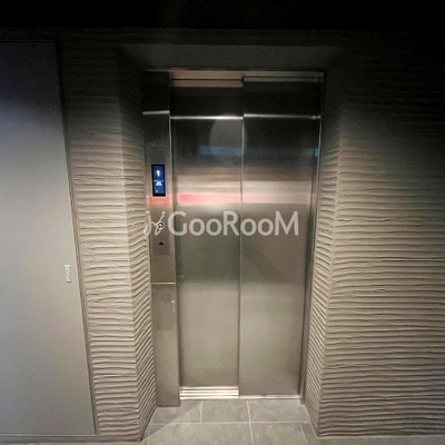 
									ラペルラ桜新町 エレベーターホール