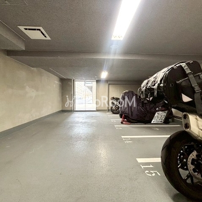 
									パークアクシス新宿百人町 共用部写真2