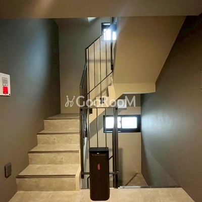 
									ラヴィエール清澄ガーデンテラス 階段