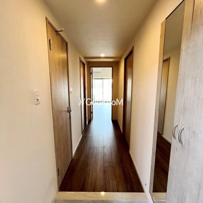 
									ラグゼナ秋葉原 玄関