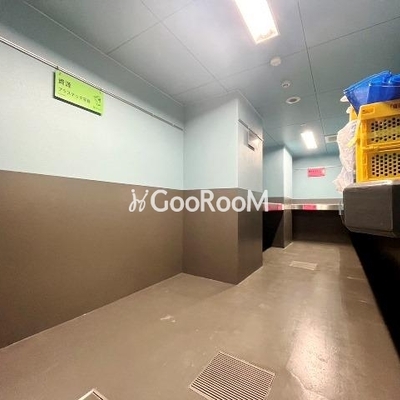 
									ブリリアイスト大井町 ごみ置き場2