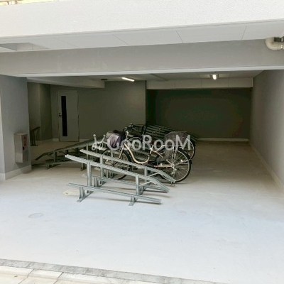 
									アスマチメゾン両国1  駐輪場