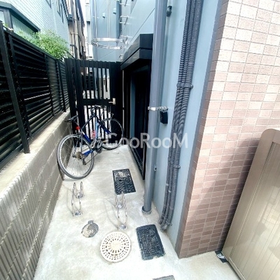 
									ウェルスクエア学芸大学2 駐輪場