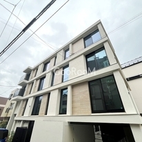 クレアティフ学芸大学