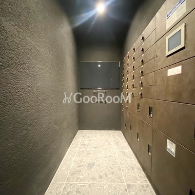 
									オープンブルーム入谷イースト 宅配BOX