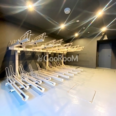 
									オープンブルーム入谷イースト 駐輪場