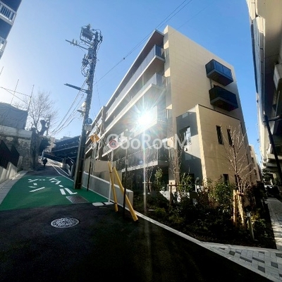 
									コンフォリア・リヴ文京護国寺 外観写真