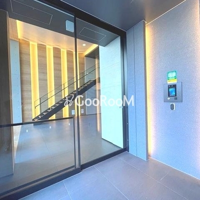 
									オートロック