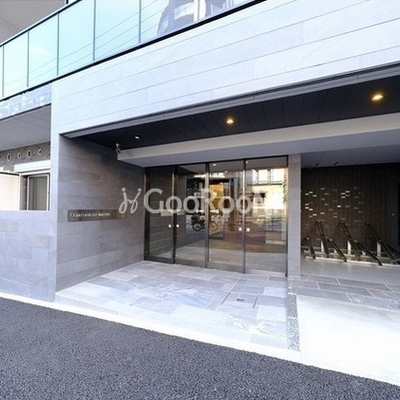 
									カバナ新宿夏目坂 エントランス