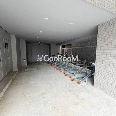 
									コンフォリア・リヴ板橋本町の駐輪場