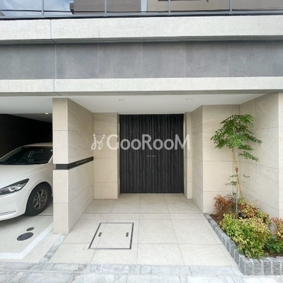 
									グランカーサ住吉2の入口