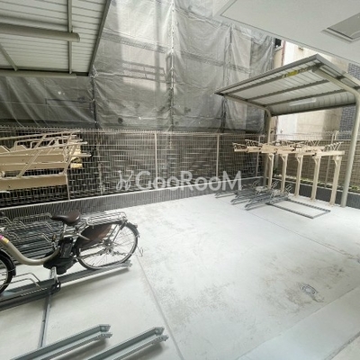 
									グランカーサ住吉2の駐輪場